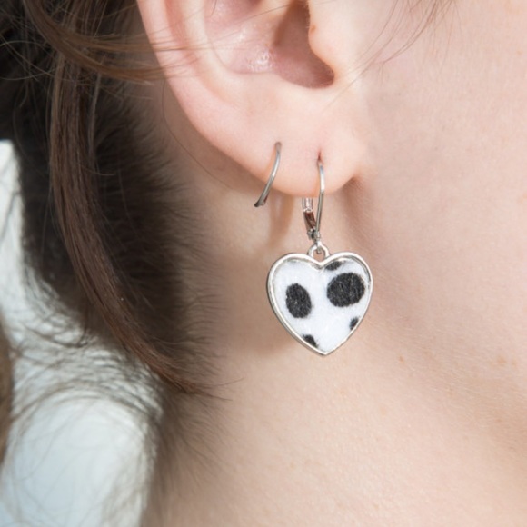 Brandy Melville Jewelry - new Brandy silver faux fur heart earrings